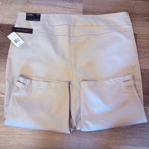 Women's Tan Capris